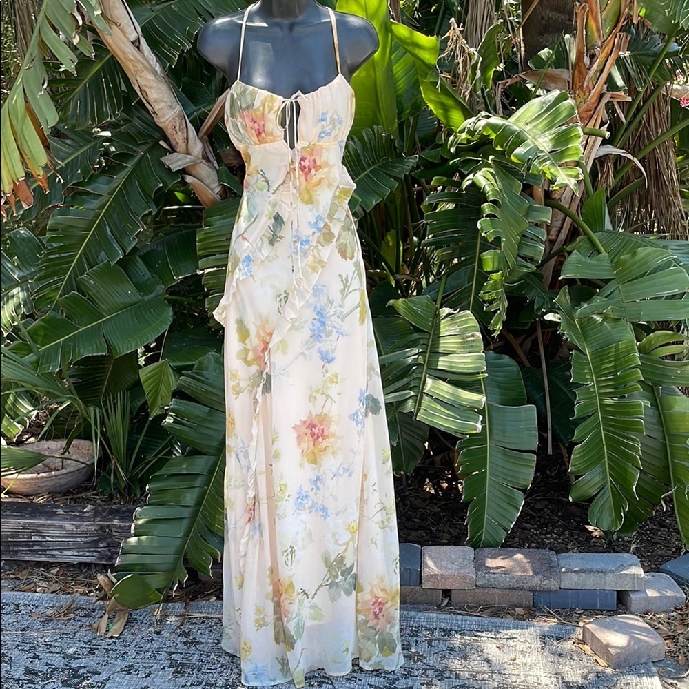 Hope and Ivy romantic ruffled floral maxi dress